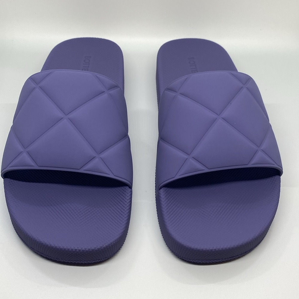 NEW Bottega Veneta Matt Rubber slide sandals in Lavender Size 37